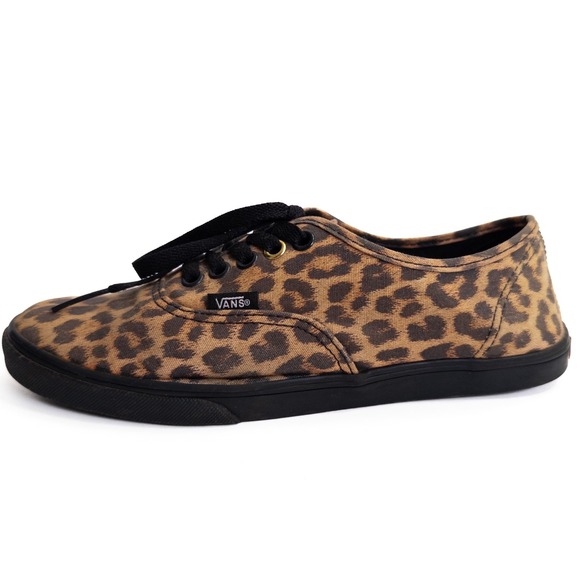 Vans Shoes - Vans Authentic Leopard Print Shoes Men's‎ 6.5 Women's 8